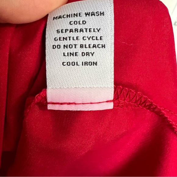 Emma & Michelle Red satin Women’s dress Size small - Picture 9 of 9